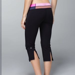 Lululemon Gather & Crow Crop *Full-On Luon size 2